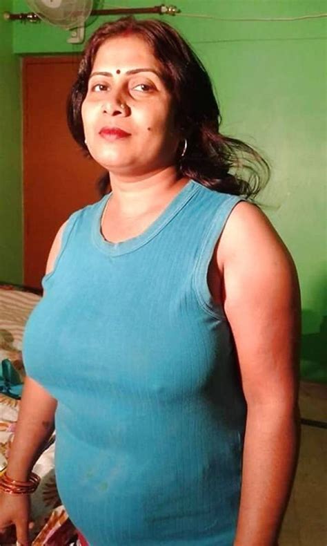 indian milf nudes|Indian Milf Nude Porn Videos 